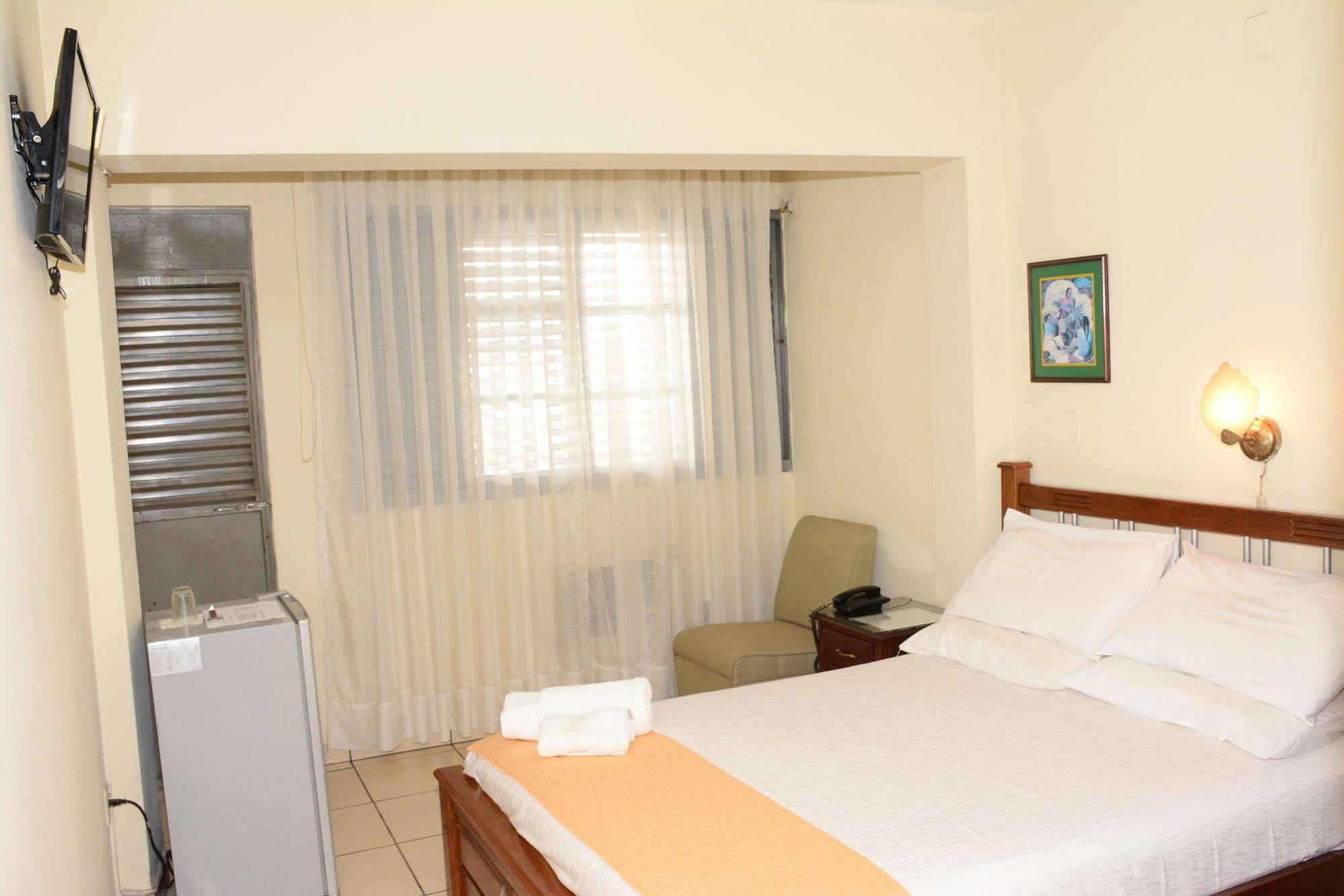 La Siesta Hotel Santa Cruz de La Sierra Dış mekan fotoğraf